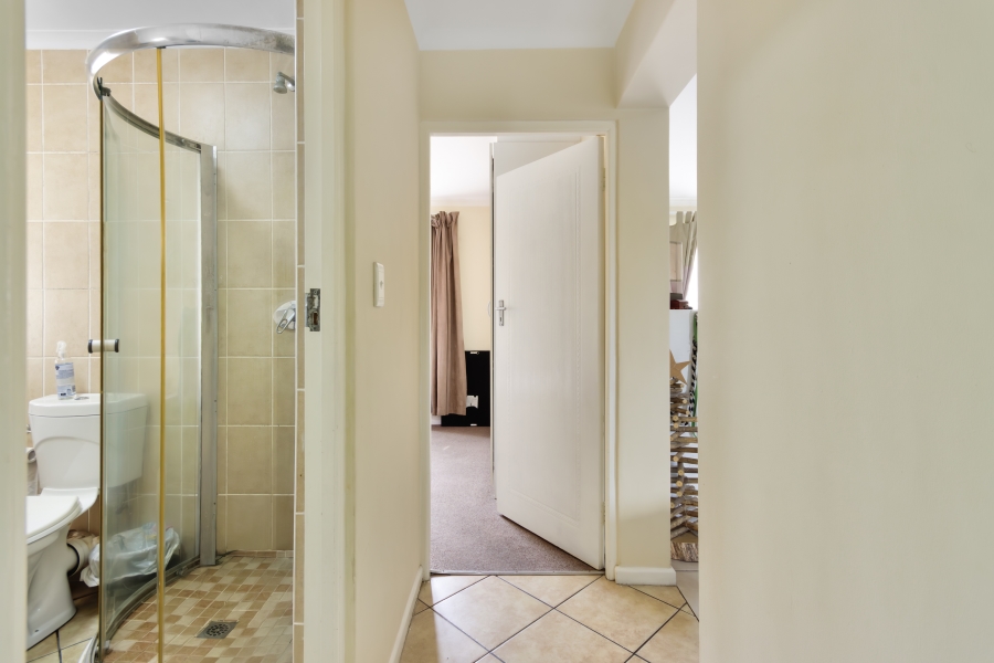 To Let 2 Bedroom Property for Rent in Gordons Bay Central Western Cape